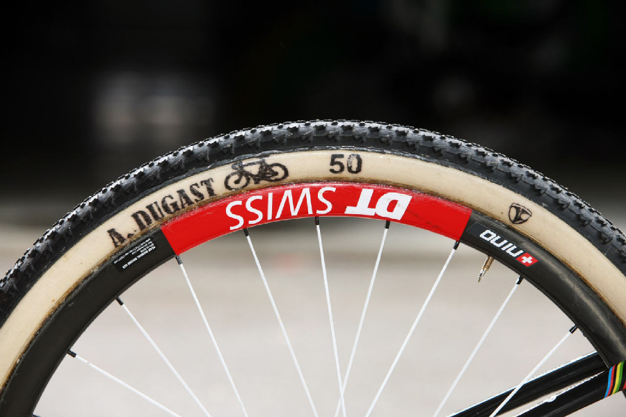 Scott Spark Nino Schurtera