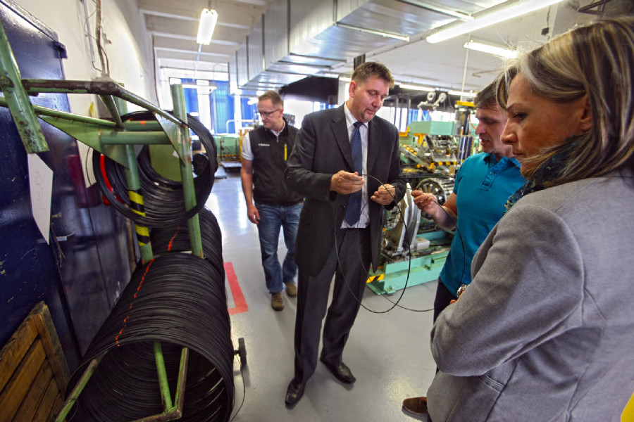 Na návštěvě v Rubeně - příprava lankových patních výztuh