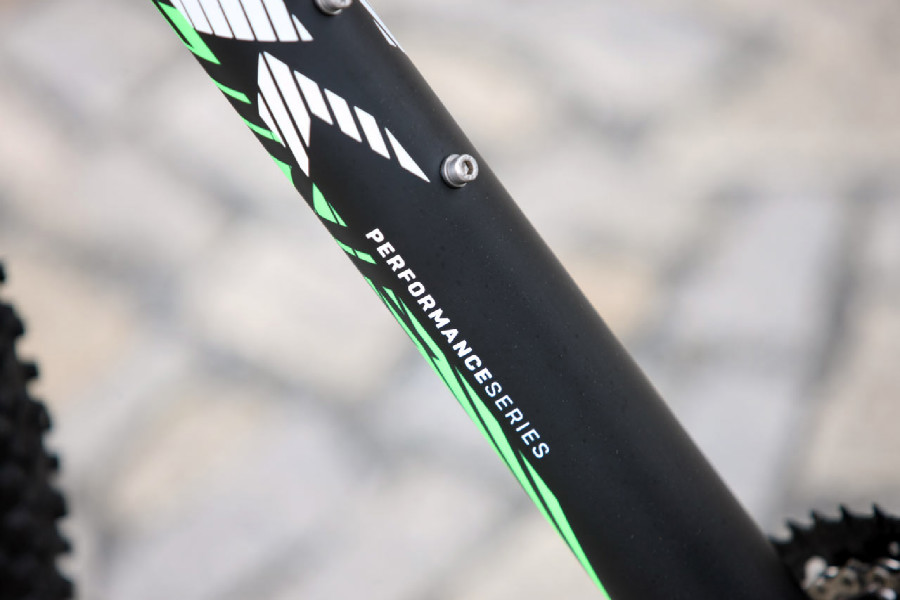 Rock Machine Torrent 70 29