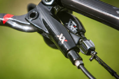 Sauserův perfekcionismus podruhé: Vše zbytečné pryč, spojka se ale může hodit ...