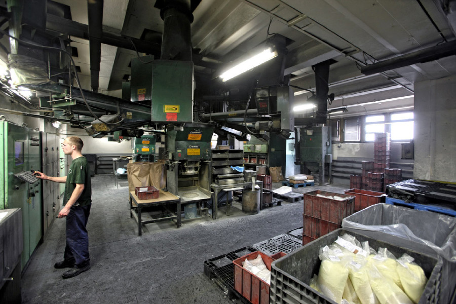 Na návštěvě v Rubeně - automatické navažování chemikálií a komponentů