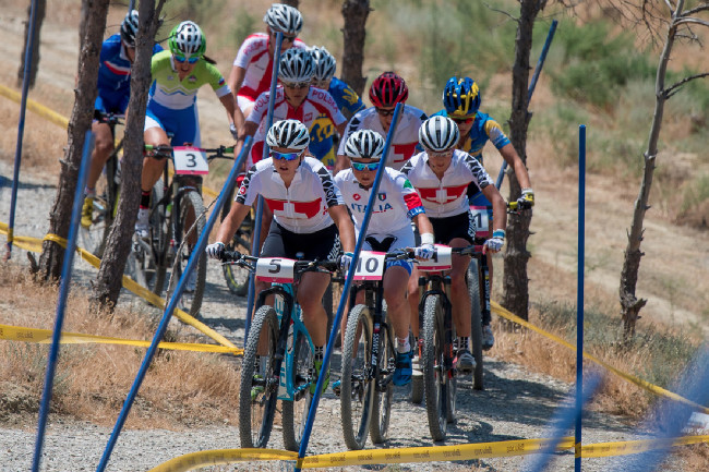 Čelní skupinu táhla Kathrin Stirnemann