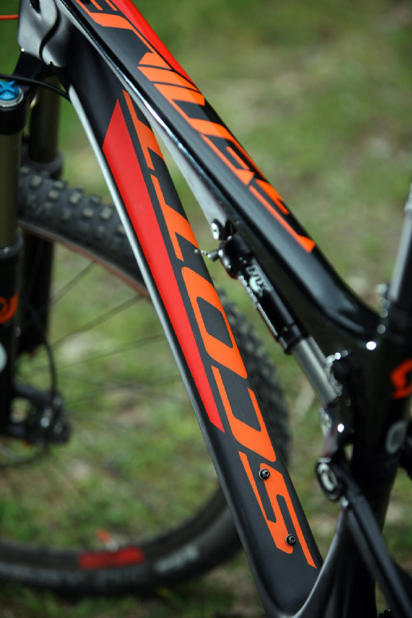 Scott Genius 27,5 vs. 29