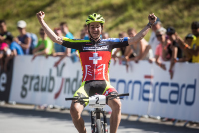 Lars Forster vítězí v kategorii U23