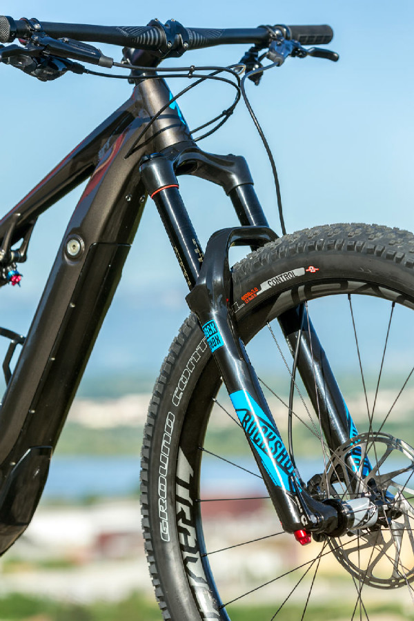 Specialized Turbo Levo 2016