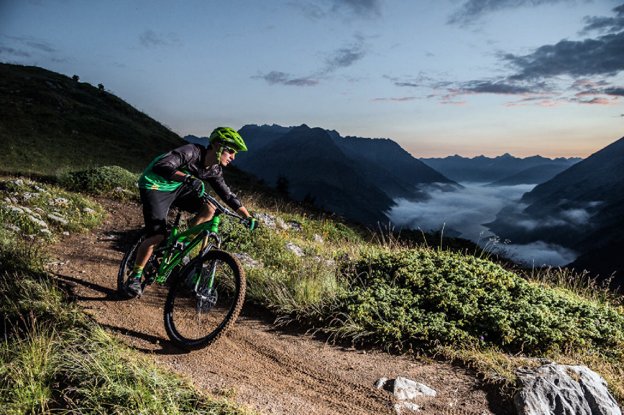 Kross 2016 - Soil & Dust