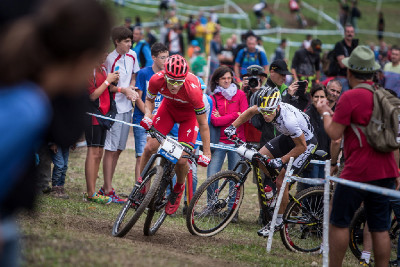 Jaroslav Kulhavý na čele závodu