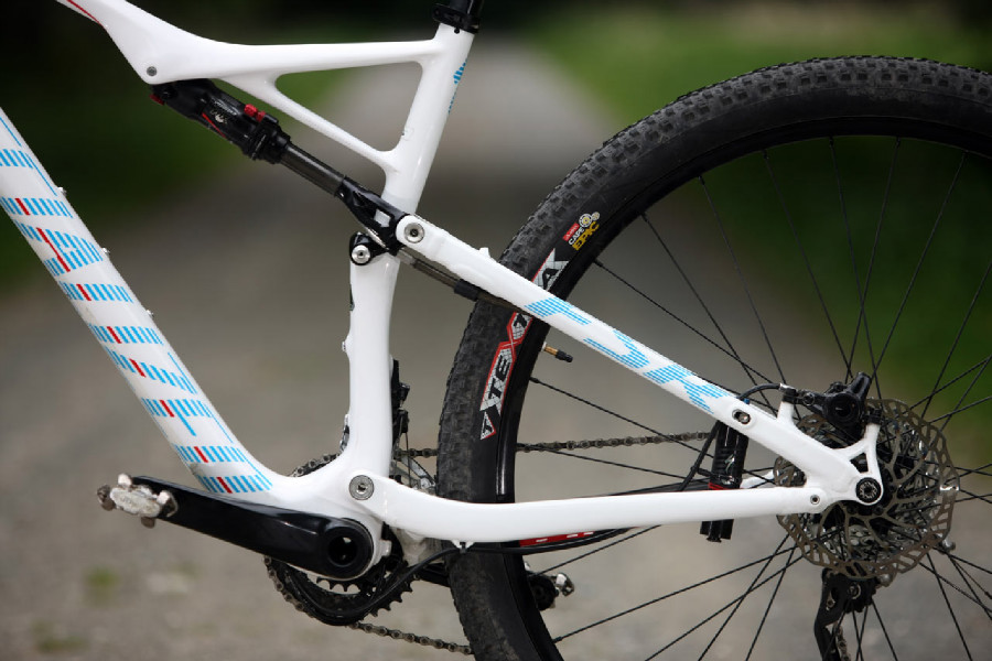 Sprcialized Epic Comp Carbon 29