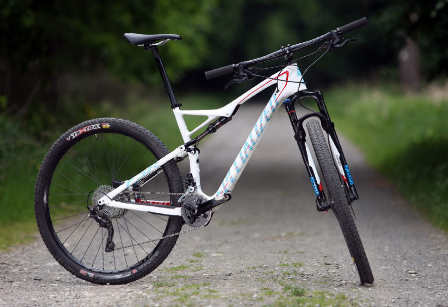 Sprcialized Epic Comp Carbon 29