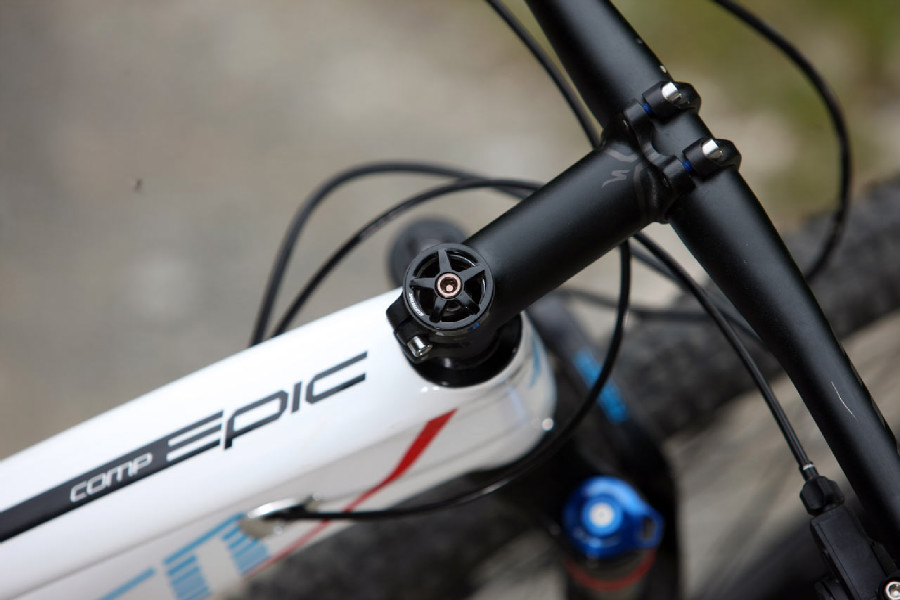 Sprcialized Epic Comp Carbon 29