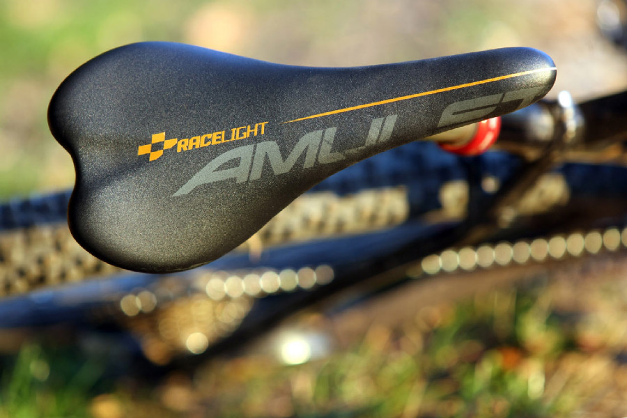 Amulet e-Rival 650B+