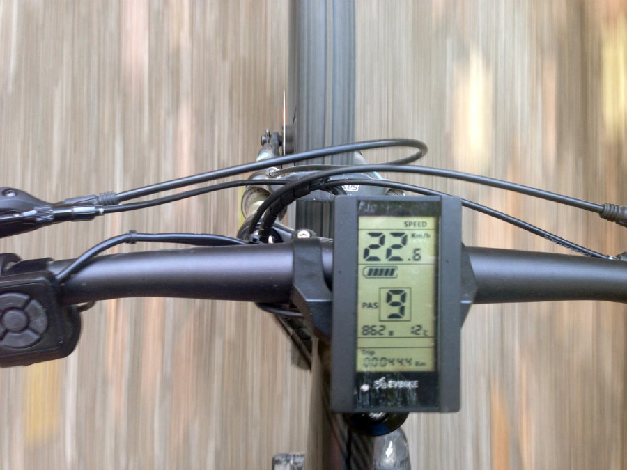 Amulet e-Rival 650B+