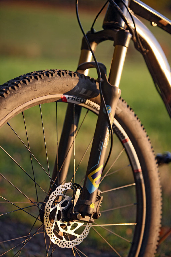 Amulet e-Rival 650B+