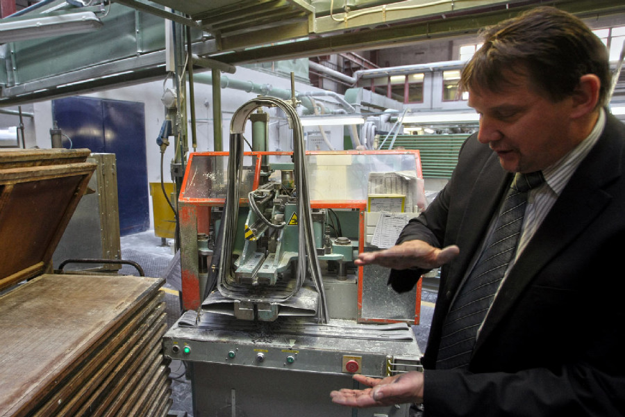 Mitas veloduše - následuje finální slepení a uzavření duše