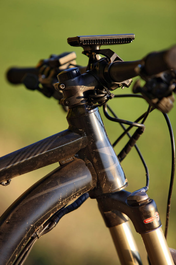 Amulet e-Rival 650B+