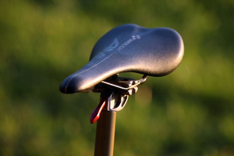 Amulet e-Rival 650B+