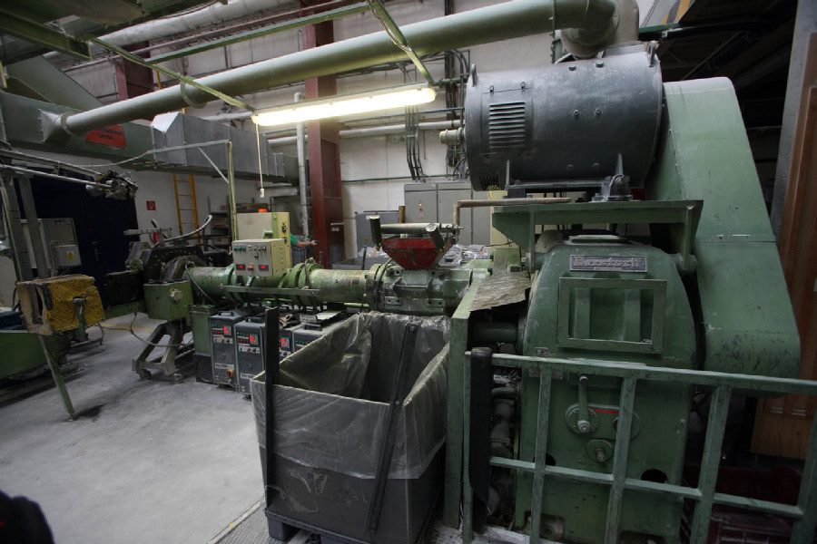 Mitas veloduše - tady probíhá první válcování