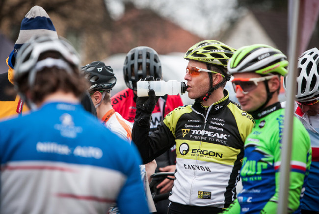 Otestovat sešitou ruku si přijel i Kristián Hynek