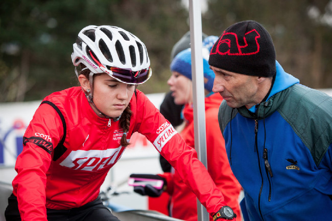 Dobrá rada nad zlato :-) Adéla Šafářová s tatínkem