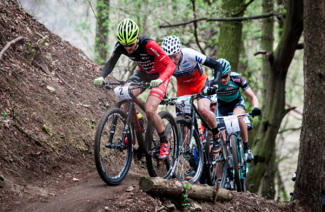 .... jeli tři Honzové cestou necestou...