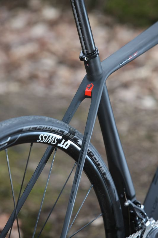 Superior X-Road Team Issue