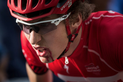 Matěj Průdek žral o kolo pomalejší soupeře