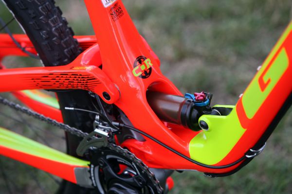 GT Sensor Carbon Pro