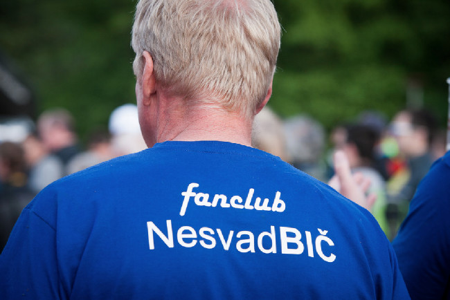 Náčelník týmu fanoušků, Bič starší