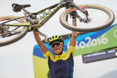 Jenny Rissveds vítězí v olympijském závodě