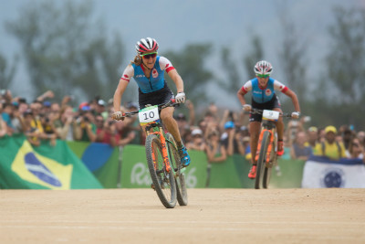 Kanadský spurt o bronz vyhrává Catherine Pendrel