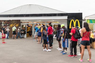 Ve froně do mekáče jsou si všichni atleti rovni