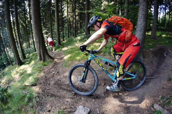 Testování s Rock Machine na Ještědu