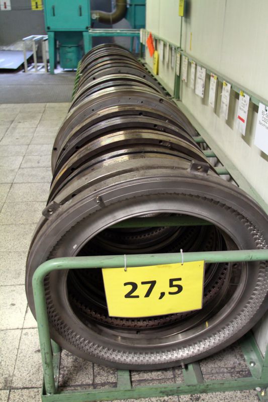 sklad forem do vulkanizačních pecí