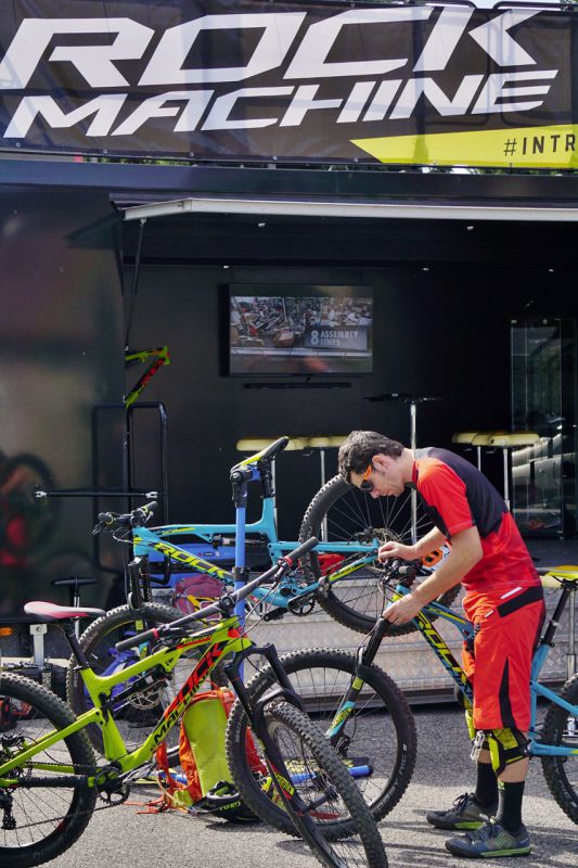 Testování s Rock Machine na Ještědu