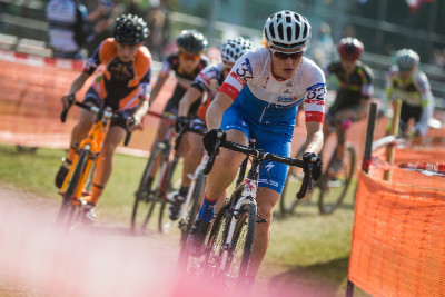 Barbora Průdková musela odstartovat na půjčeném kole