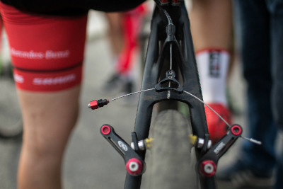 Jana Czeczinkarová musela závod dokončit bez zadní brzdy