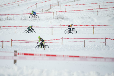 roztrhaný závod žen