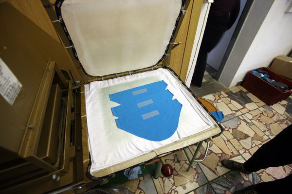 Na návštěvě v Sensoru - nažehlovací lis