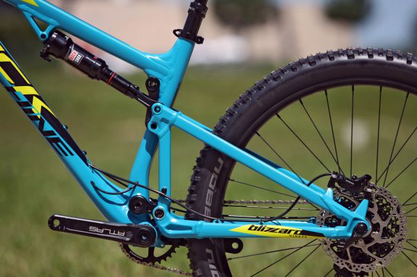 Rock Machine Blizzard 27,5+ 90