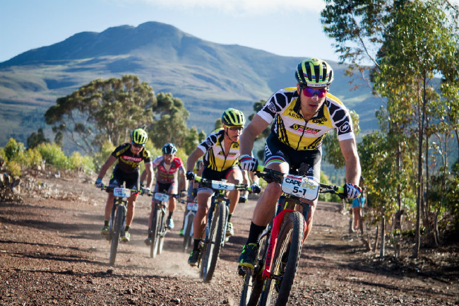 Nino na Cape Epic téměř pořád v čele 