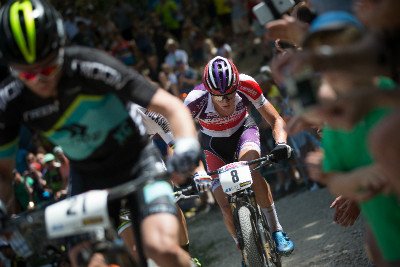 Mathieu van der Poel se drží ve vedoucí skupině