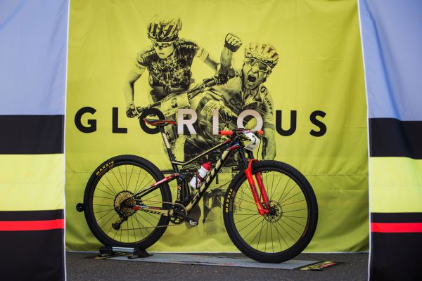 Scot Spark Nino Schurtera