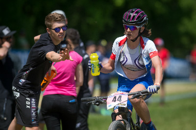 Občerstvení pro Jitku Škarnitzlovou