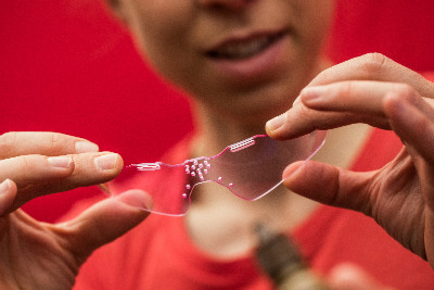 Annika Langvad testuje novinky od Oakley