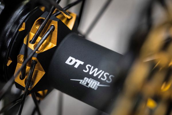 Scot Spark Nino Schurtera