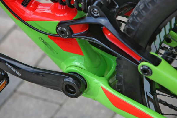 Specialized Demo 8 I Alloy