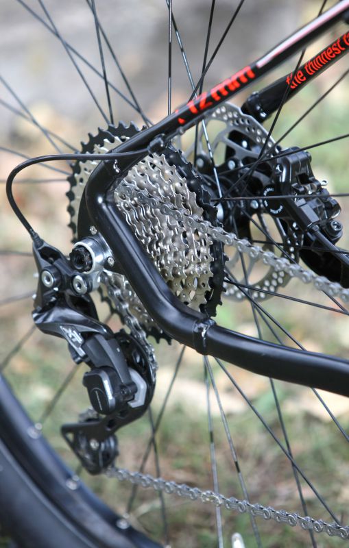 Pells Razzer Race 7 Plus