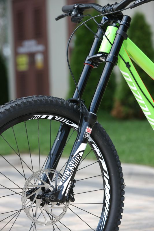 Specialized Demo 8 I Alloy