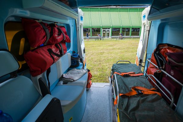 Připraveno bylo nakonec asi 5 sanitek...