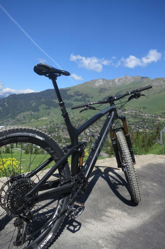 Trek Re:aktiv Thru shaft